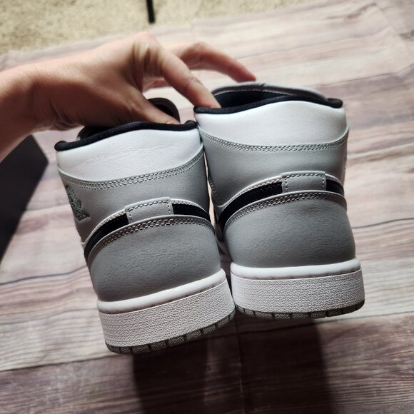 Air Jordan 1 Mid Smoke Gray - Picture 6 of 12